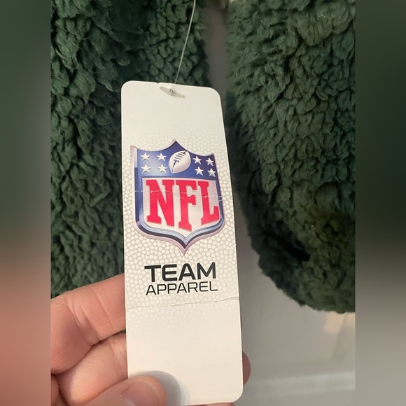 NFL apparel 18 months Green Bay Packers fuzzy fleece zip up sleeper - Picture 4 of 16